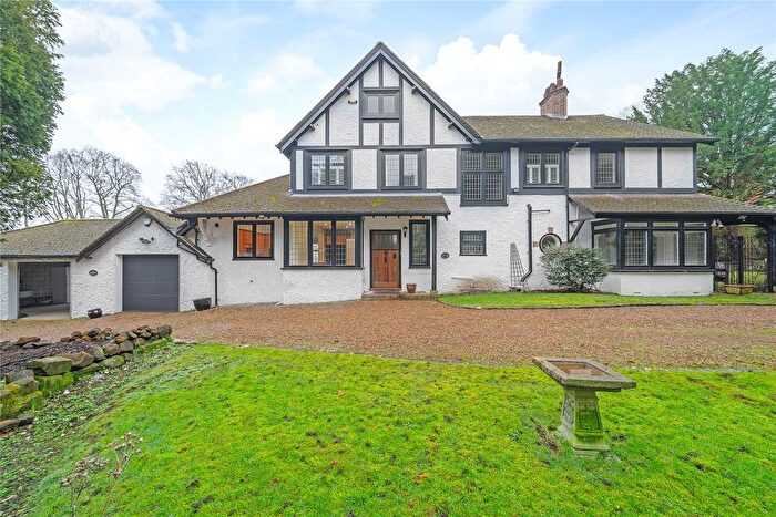 5 Bedroom Detached House To Rent In Furze Hill, Purley, CR8