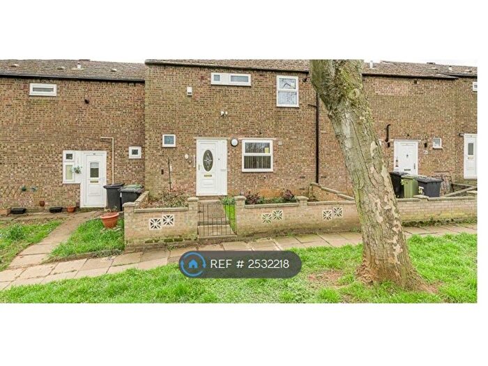 3 Bedroom Terraced House To Rent In Teal Lane, Wellingborough, NN8