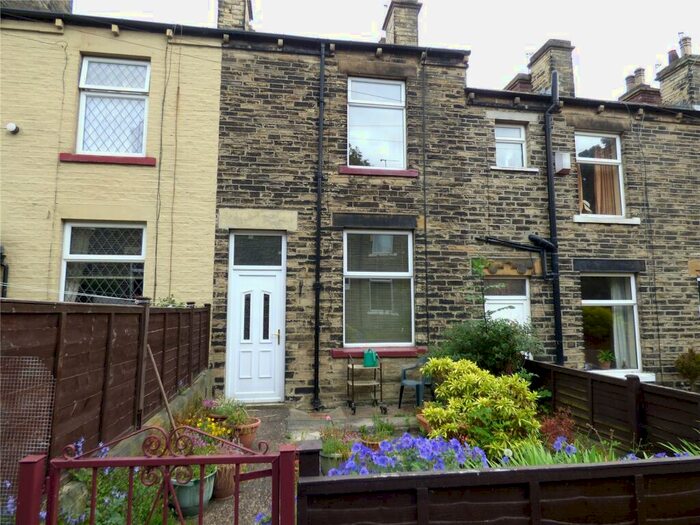 2 Bedroom Terraced House To Rent In Highfield Terrace, Cleckheaton, BD19