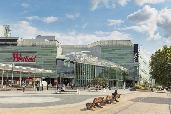 2 Bedroom Flat To Rent In Tabbard Apartments, London, W3