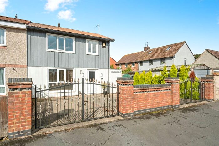 3 Bedroom Semi-detached House For Sale In Foxhills Road, Scunthorpe, DN15