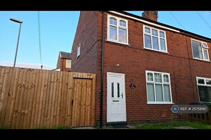 2 Bedroom End Of Terrace House To Rent In Oaklands Road, Royton, Oldham, OL2