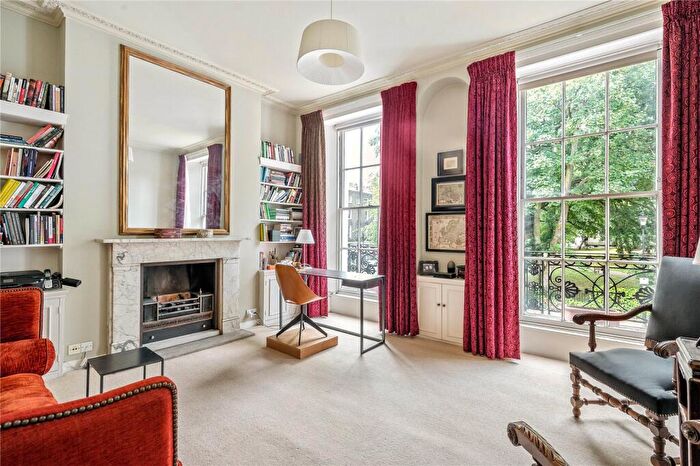 2 Bedroom Apartment To Rent In Myddelton Square, London, EC1R