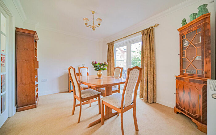 4 Bedroom Detached House For Sale In St. Georges Place, Semington, BA14