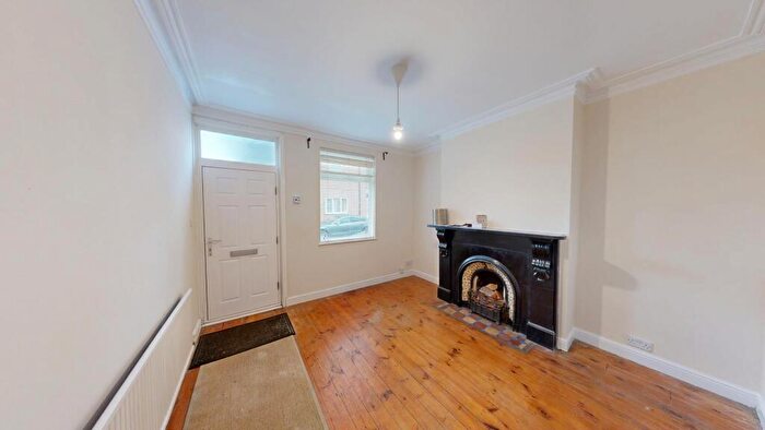 2 Bedroom Terraced House To Rent In Hood Street, Nottingham, NG5