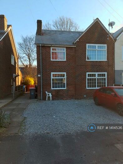 3 Bedroom Semi-Detached House To Rent In East Central Drive, Swinton, Manchester, M27