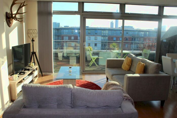 2 Bedroom Flat To Rent In New Hampton Lofts, Great Hampton Street, Birmingham, West Midlands, B18