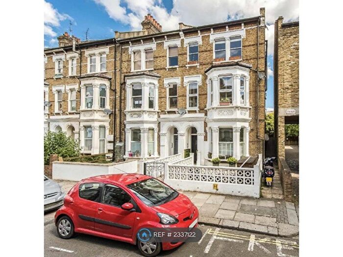 3 Bedroom Flat To Rent In Croxley Road, London, W9