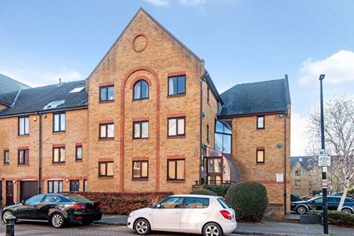 2 Bedroom Flat To Rent In Kennet Street, Wapping, E1W