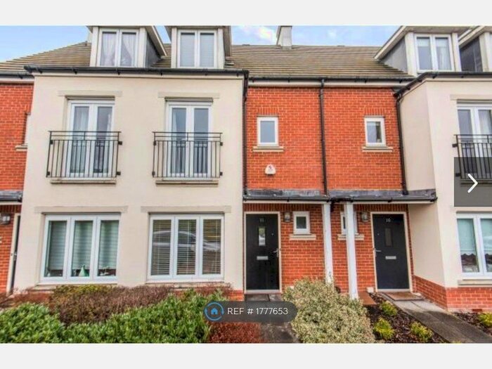 3 Bedroom Terraced House To Rent In Palace Way, Woking, GU22