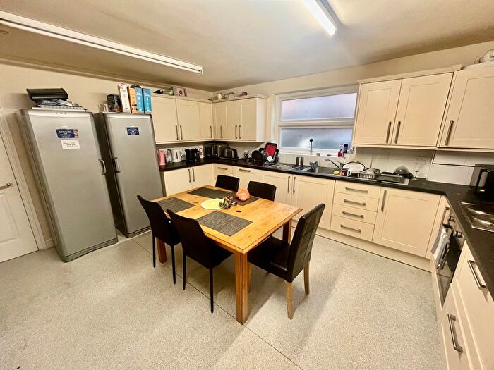 1 Bedroom Property To Rent In Avenue Road, Leamington Spa, CV31