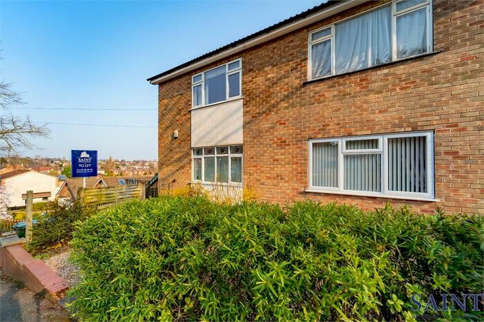 2 Bedroom Flat To Rent In Hilton Road, Nottingham, NG3