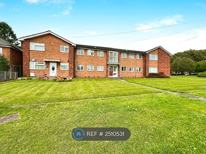 2 Bedroom Flat To Rent In Little Sutton Road, Sutton Coldfield, B75