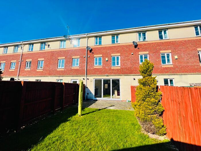 3 Bedroom Town House To Rent In Heol Dewi Sant, Cardiff, CF14