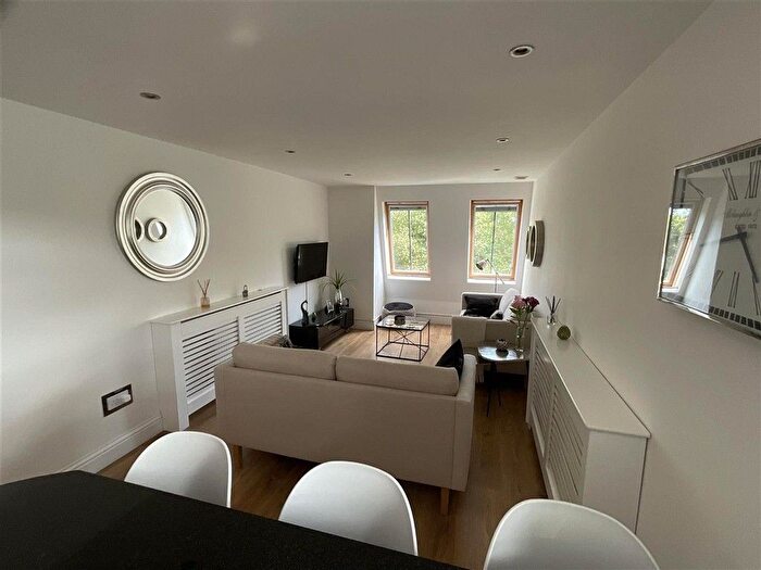 2 Bedroom Flat For Sale In Twiss Road, Hythe, Kent, CT21