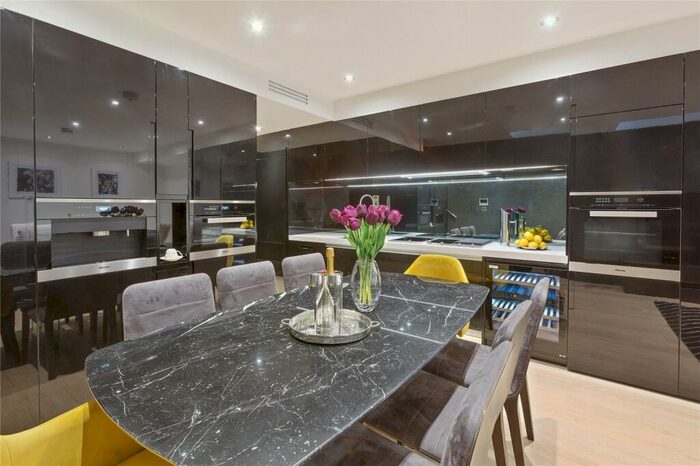 3 Bedroom Terraced House To Rent In Halliford Street, Canonbury, N1