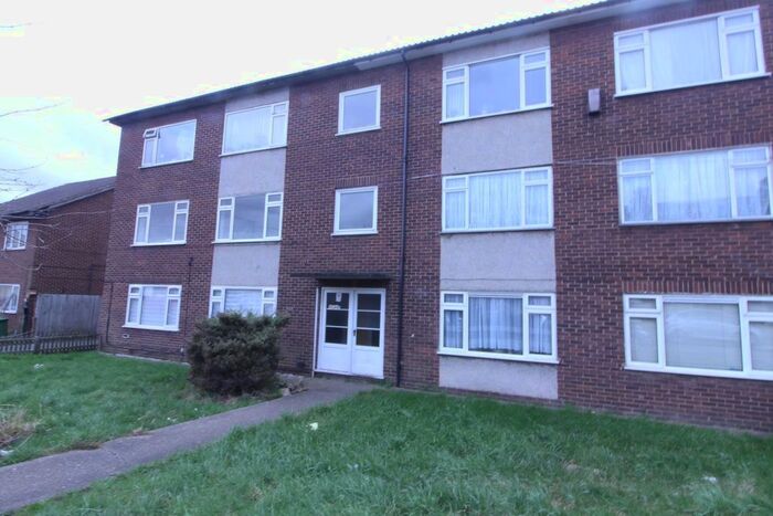 2 Bedroom Flat To Rent In Cadmore Lane, Cheshunt, Waltham Cross, EN8