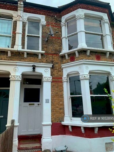 4 Bedroom Flat To Rent In Dalrymple Road, London, SE4