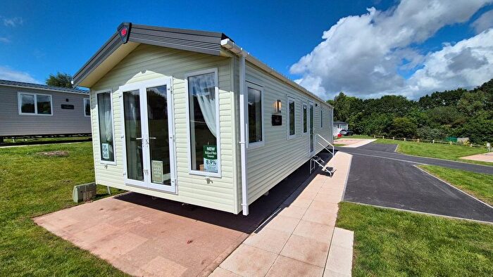 2 Bedroom Mobile/park Home For Sale In Stanford Bishop, Worcester, WR6