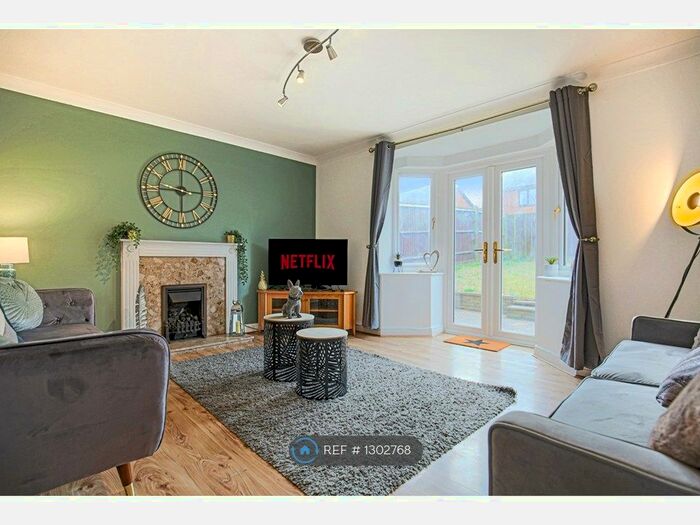 4 Bedroom Detached House To Rent In Champflower, Milton Keynes, MK4