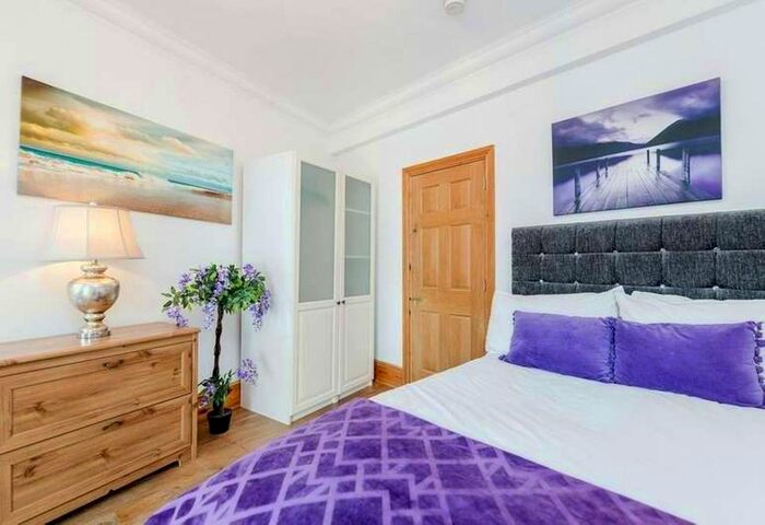 3 Bedroom Flat To Rent In Cockspur Street, St James's, London, SW1Y