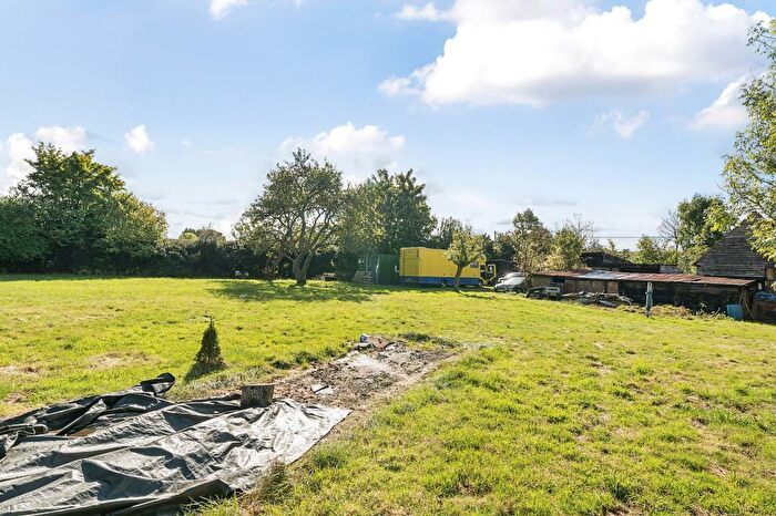 4 Bedroom Detached House For Sale In Bellingdon, Buckinghamshire, HP5