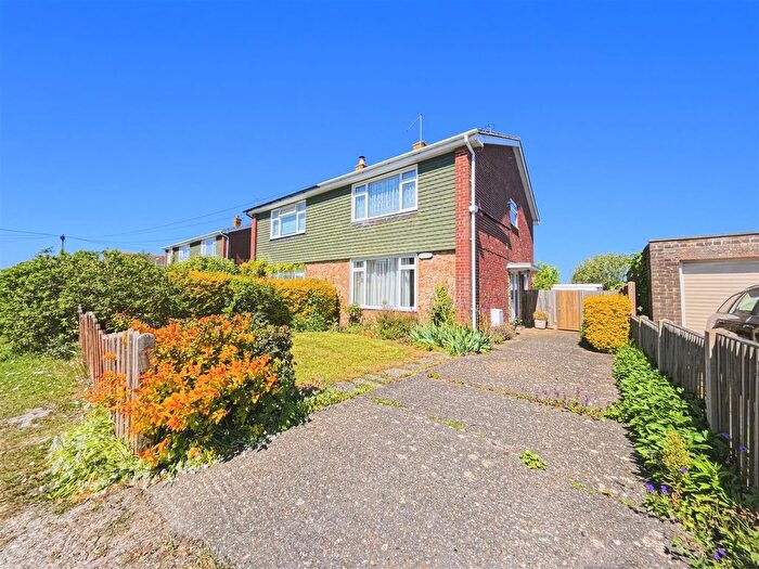 3 Bedroom Property For Sale In Sunray Avenue, Whitstable, CT5