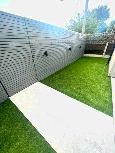 3 Bedroom Bungalow To Rent In Mitchells Avenue, Canvey Island, SS8