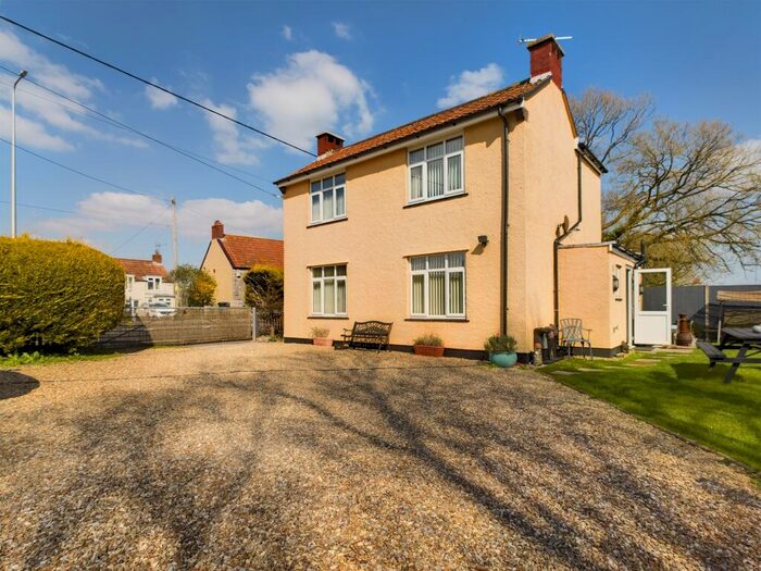 3 Bedroom Detached House For Sale In Hewish, Weston-super-Mare, North Somerset, BS24