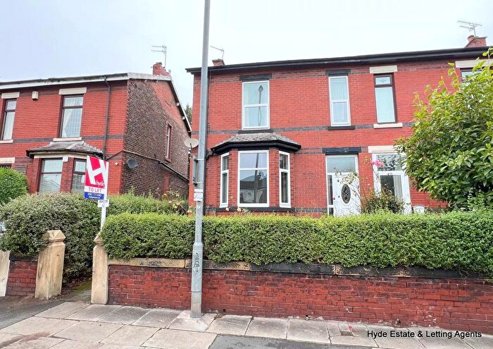 1 Bedroom Flat To Rent In Bury Old Road, Prestwich, Manchester, M25