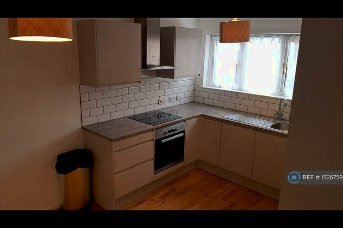 3 Bedroom Terraced House To Rent In Constable Close, Flanderwell, Rotherham, S66