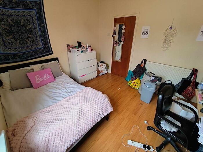 4 Bedroom Terraced House To Rent In Brithdir Street, Cathays, Cardiff, CF24