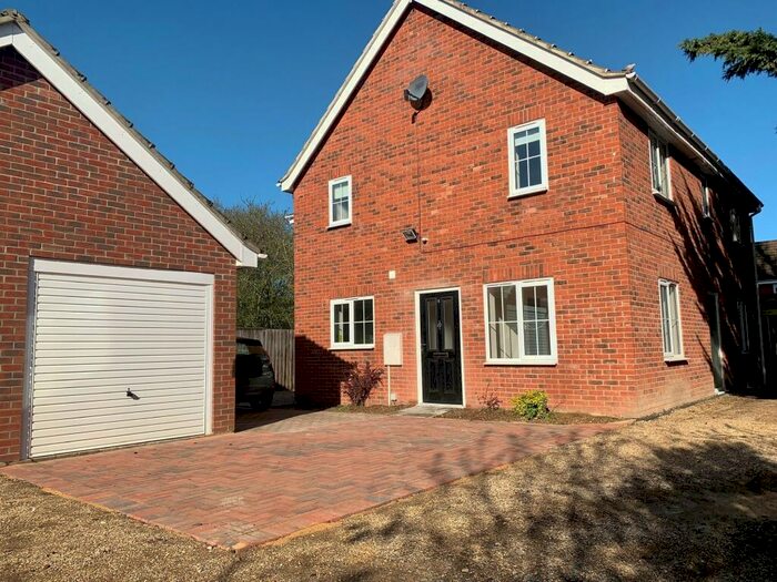 4 Bedroom Detached House To Rent In Redberry Way, Red Lodge, IP28