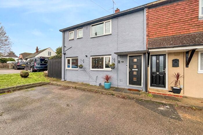 3 Bedroom End Of Terrace House For Sale In Walderslade Road, Walderslade, Kent, ME5