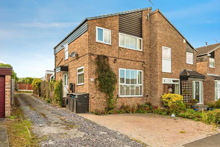 3 Bedroom Semi-Detached House For Sale In Walnut Place, Chapeltown, Sheffield, S35