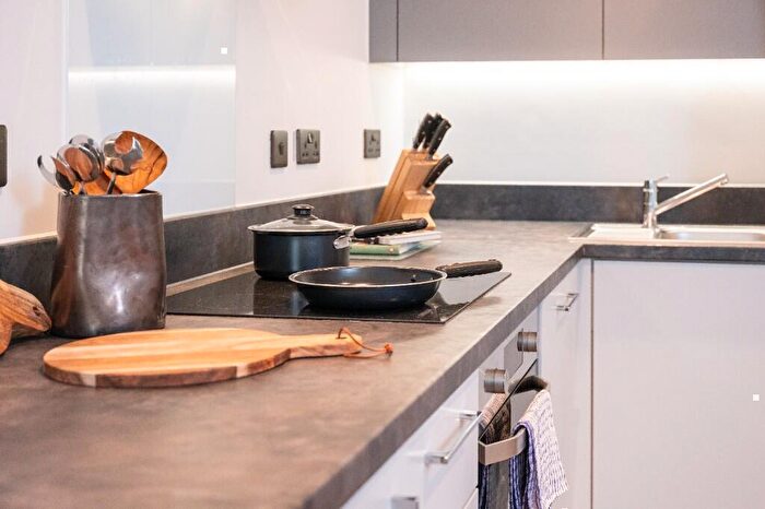 1 Bedroom Apartment To Rent In Stanley Street, Manchester, Greater Manchester, M3