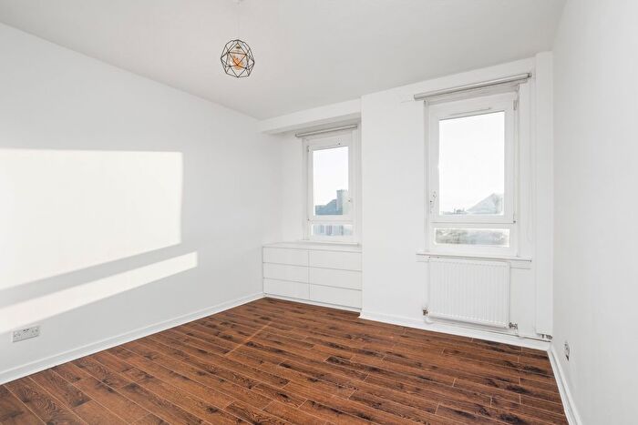 2 Bedroom Flat For Sale In / Loganlea Road, Craigentinny, EH7