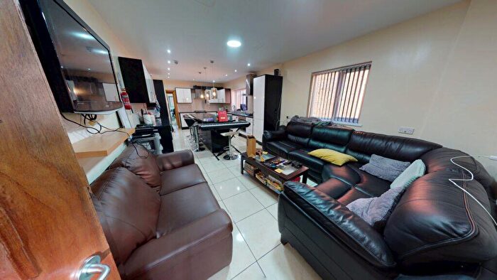 7 Bedroom House To Rent In Dawlish Road, Selly Oak, B29