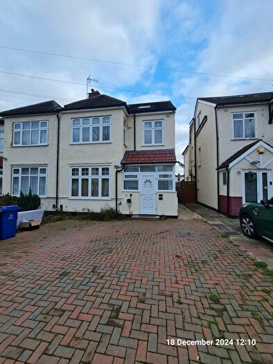3 Bedroom Flat To Rent In Westmorland Road, Harrow, Greater London, HA1