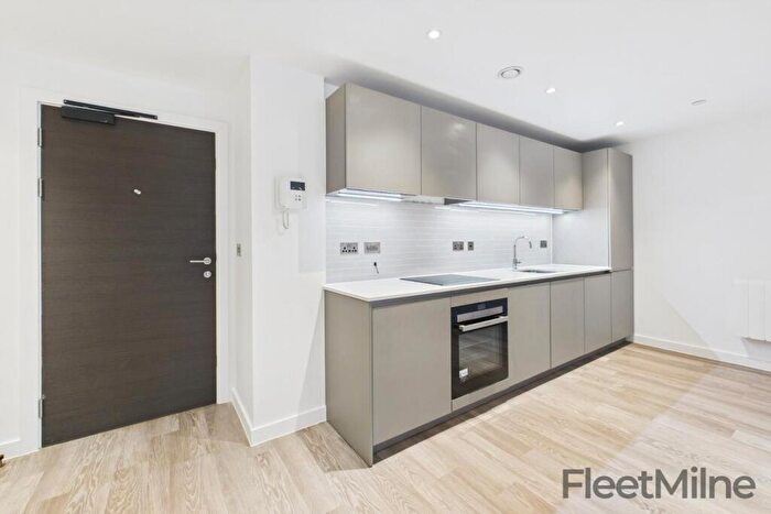 2 Bedroom Apartment To Rent In Lionel Street, B3