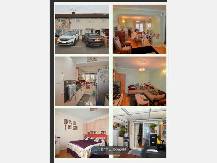 4 Bedroom Flat To Rent In Peters Avenue, London Colney, St. Albans AL2