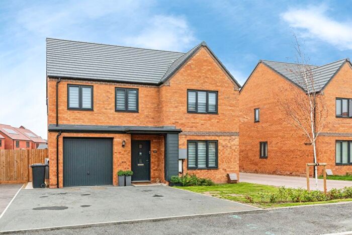 4 Bedroom Detached House For Sale In Eleanor Drive, Wellingborough, NN8