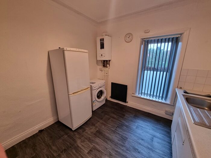 1 Bedroom Flat To Rent In Belmont Street, Oldham, OL1