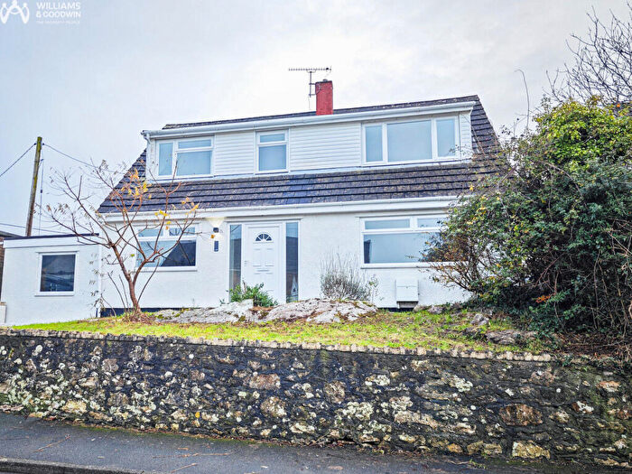 4 Bedroom Detached House For Sale In Bron Y Felin, Llangefni, LL77