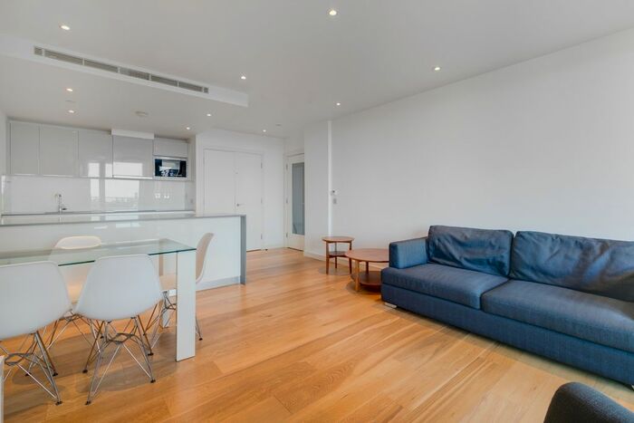 2 Bedroom Flat To Rent In Camley Street, London, N1C