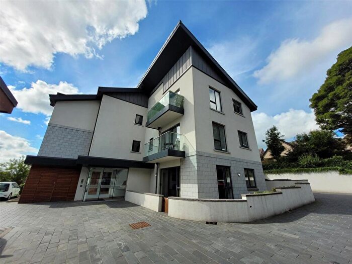 2 Bedroom Flat To Rent In Oakhill Grange, West End, Aberdeen, AB15