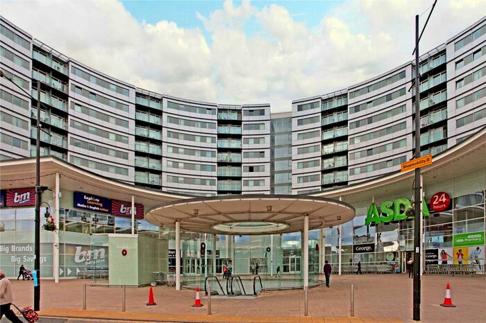 1 Bedroom Flat To Rent In The Blenheim Centre, Hounslow, TW3