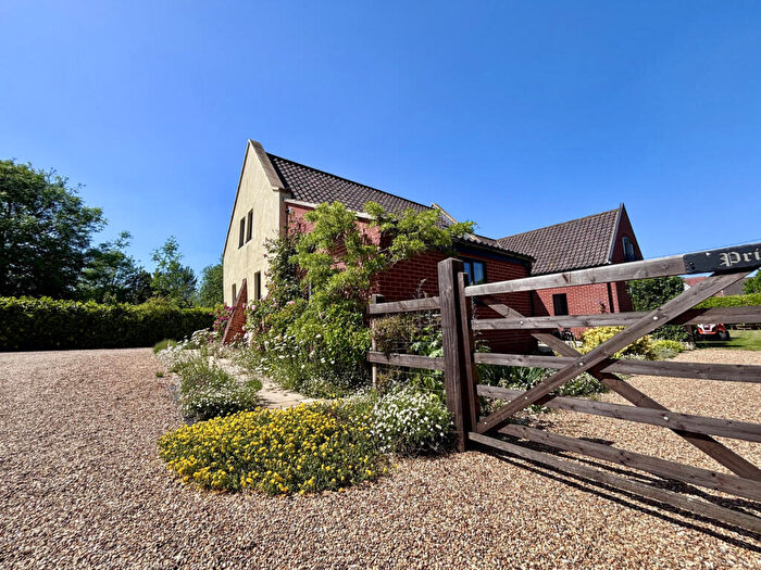 8 Bedroom Barn Conversion For Sale In Dog Lane, Norwich, NR10