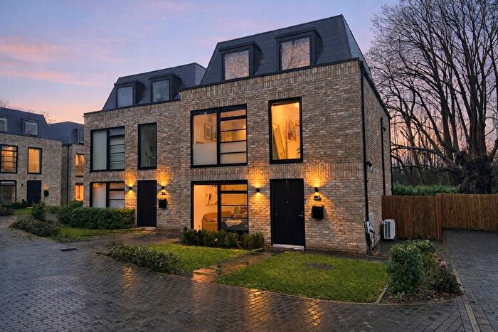 5 Bedroom Detached House For Sale In Foxmore Place, Sydenham, London, SE26