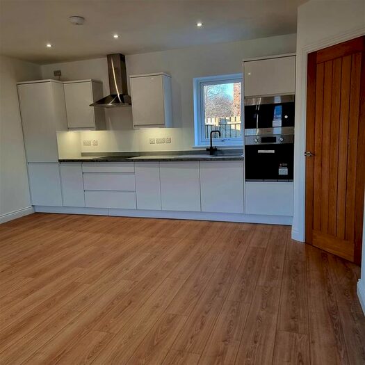 2 Bedroom Cottage For Sale In Salix Cottages, Willow House Estate